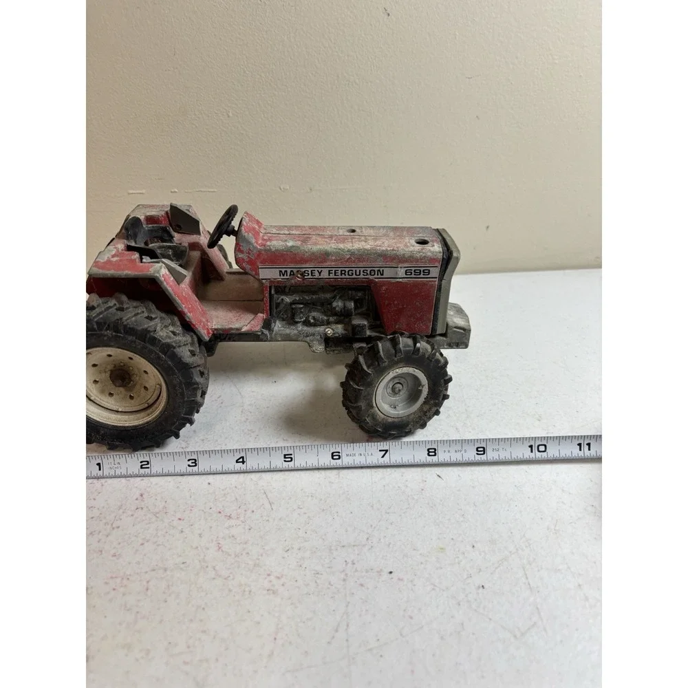 Massey‎ Ferguson 690 Toy Tractor 1/20 Scale Vintage Distressed